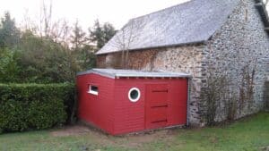 Abri de jardin ossature bois sur mesure, Toiture zinc et bardage bois - Laval - Mayenne