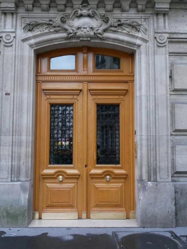 Porte entrée en bois massif Mayenne